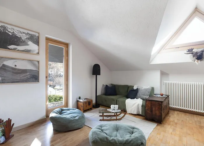 Il Triangolo Sul Bianco Degli Sportivi! * كورمايور