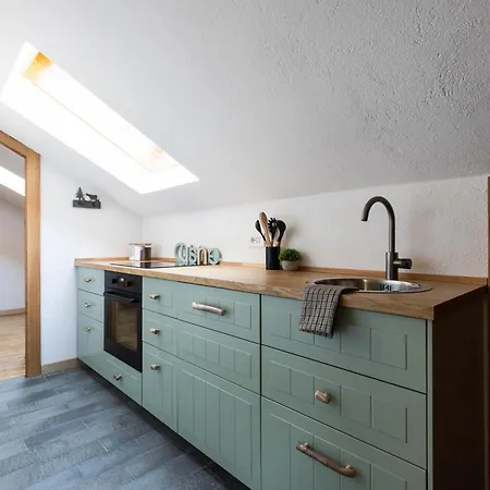 Il Triangolo Sul Bianco Degli Sportivi!