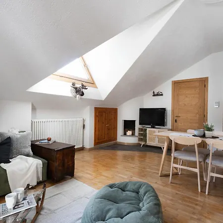 Vakantiehuis Il Triangolo Sul Bianco Degli Sportivi! Courmayeur