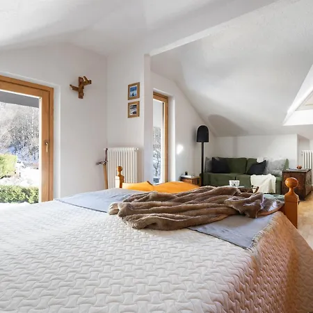 Il Triangolo Sul Bianco Degli Sportivi! *