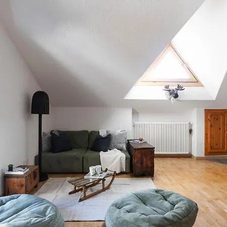 Vakantiehuis Il Triangolo Sul Bianco Degli Sportivi! Courmayeur