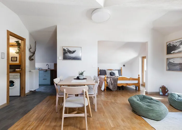 Будинок відпочинку Il Triangolo Sul Bianco Degli Sportivi! Курмайор